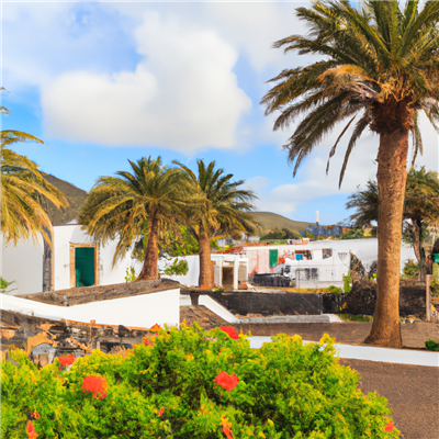 Ontdek de charme van Haría: Bezoek de lokale markt en maak een wandeling door dit prachtige stadje op Lanzarote