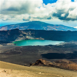 Beklim de vulkaan Caldera Blanca en ervaar een adembenemend uitzicht!